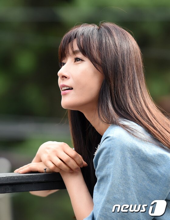 본문 이미지 - 배우 도지원이 최근 진행된 뉴스1스포츠와의 인터뷰에서 동안 비결을 공개했다. ⓒ News1스포츠 / 권현진 기자