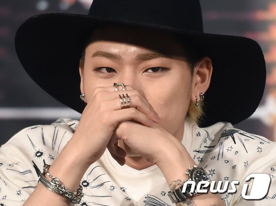 본문 이미지 - 그룹 블락비 멤버 지코가 음주운전 차량에 동승한 후 교통사고를 당한 가운데 소속사 측이 공식 사과했다. ⓒ News1스포츠 권현진 기자