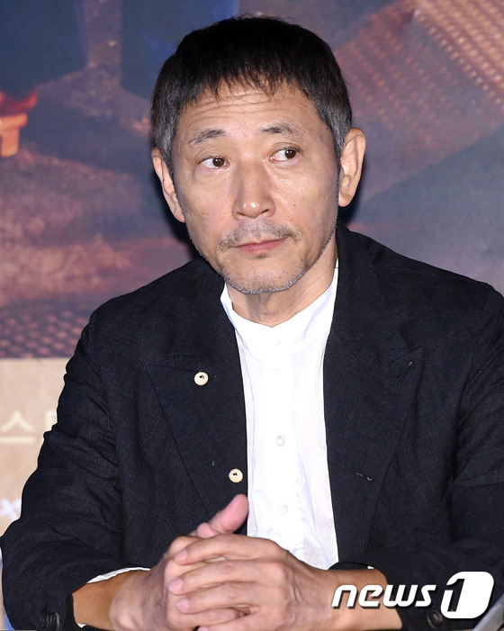 (서울=뉴스1스포츠) 권현진 기자 = '심야식당' 반응 어떨까?일본 배우 코바야시 카오루가 8일 오후 서울 성동구 CGV 왕십리에서 열린 영화 '심야식당' 언론시사회에 참석해 객석 …