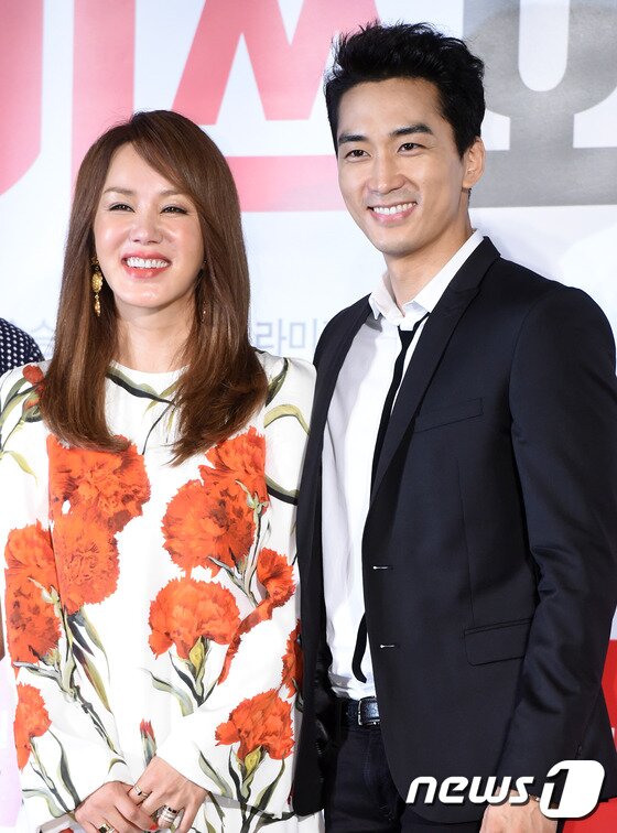 본문 이미지 - 엄정화가 송승헌과의 첫 연기 소감을 밝혔다. ⓒ News1 스포츠/ 권현진 기자