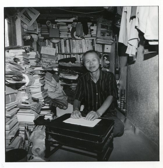 본문 이미지 - 권정생이 1984년부터 기거한 빌뱅이 언덕 밑의 작은 흙집. ⓒ 권정생어린이문화재단