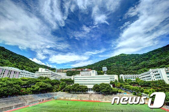 동아대 부민캠퍼스 기숙사, 범죄예방 우수시설 선정 - 뉴스1 동아대 부민캠퍼스 기숙사, 범죄예방 우수시설 선정 - 뉴스1