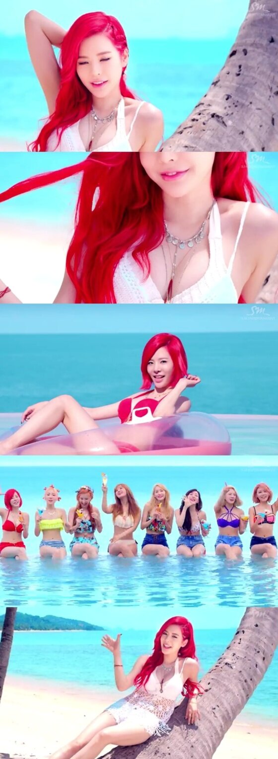 본문 이미지 - 소녀시대 'PARTY' 속 멤버들의 비키니 몸매가 화제다. ⓒ News1스포츠 / 소녀시대 'PARTY' 뮤직비디오 캡처