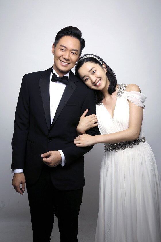 본문 이미지 - &acute;가면&acute; 수애와 연정훈의 웨딩사진이 공개되면서 스토리가 더욱 긴장감 있게 그려질 예정이다. ⓒ News1스포츠 / SBS