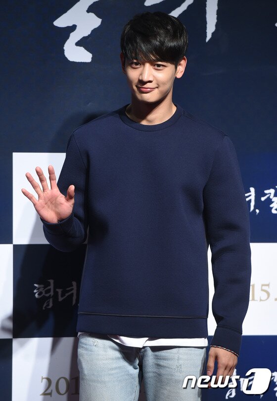 본문 이미지 - '처음이라서' 민호가 극중 키스신에 대해 언급했다. ⓒ News1star 권현진 기자