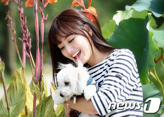 본문 이미지 - 레인보우 멤버 겸 배우 재경이 최근 진행된 인터뷰에서 웹드라마 '고결한 그대' 출연 의미에 대해 고백했다. ⓒ News1 스타 / 권현진 기자