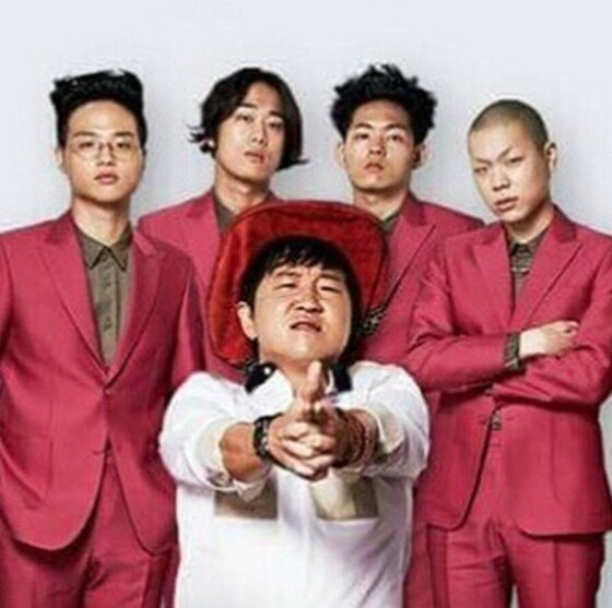 본문 이미지 -  '무한도전' 영동고속도로가요제에서 정형돈과 5대천왕이라는 팀으로 함께 호흡을 맞췄던 밴드 혁오의 보컬 오혁의 소감 글이 화제다.  / ⓒ News1 스포츠 / 오혁 인스타그램