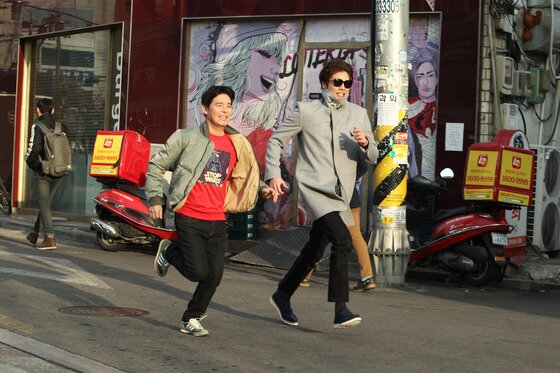 본문 이미지 - '치외법권'이 독특한 영화 제목으로 이목을 집중시키고 있다. ⓒ News1스포츠 / '치외법권' 스틸