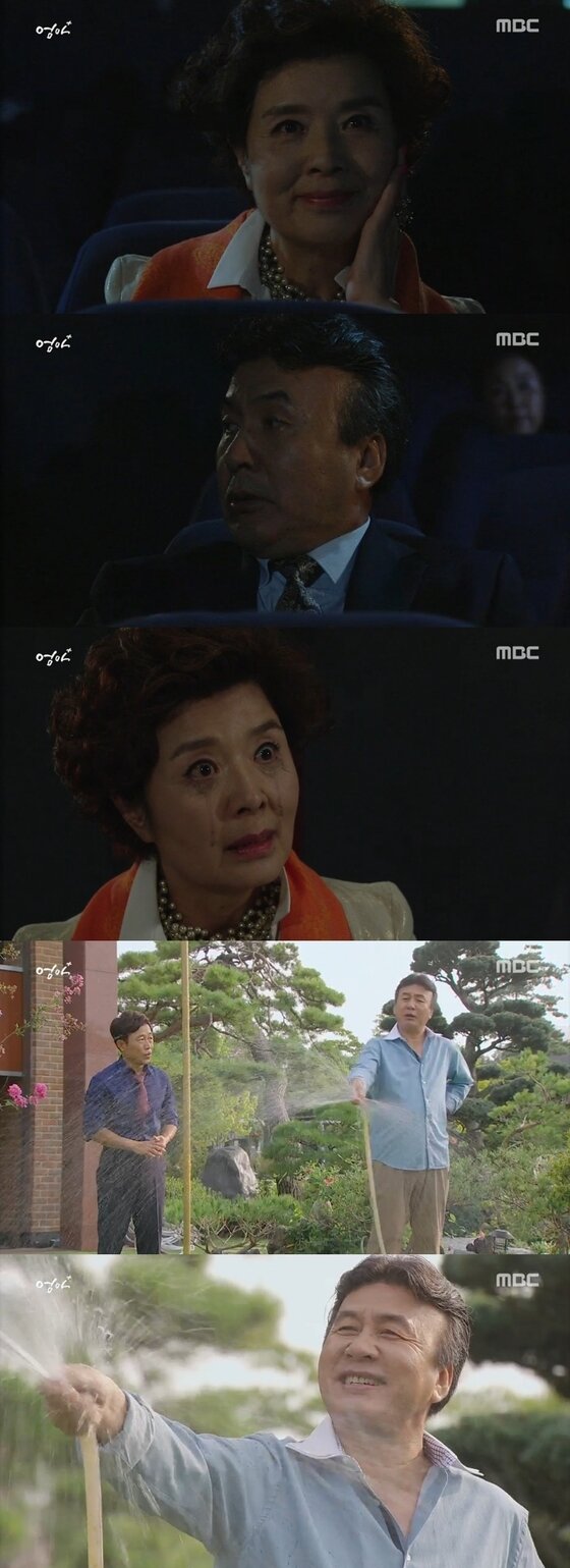 본문 이미지 - 배우 박영규가 중년 로맨스를 기대하게 하는 케미스트리를 발산했다. ⓒ News1star/MBC ‘엄마’ 캡처