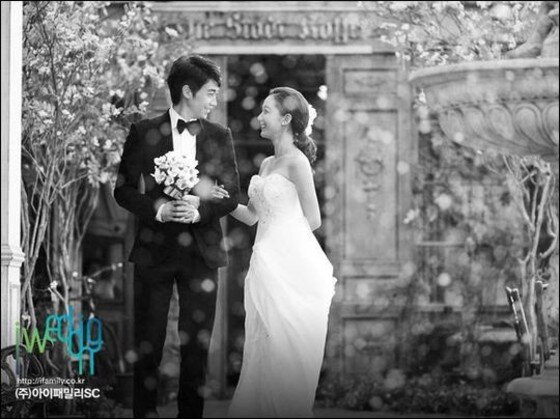 본문 이미지 - 배우 이소연이 결혼했다.  ⓒ News1star/  아이웨딩
