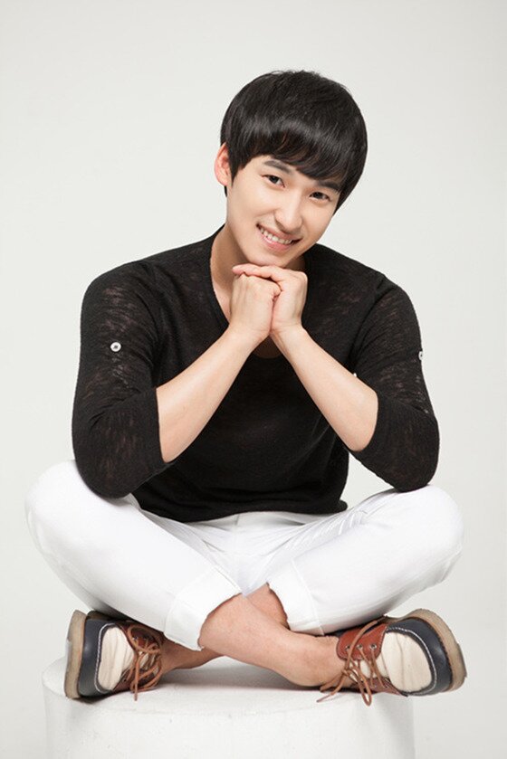 본문 이미지 - 배우 김영용이 UHD 웹드라마 ‘사랑하면 죽는 여자 봉순이’에 출연한다.ⓒ News1star / 김영용 프로필