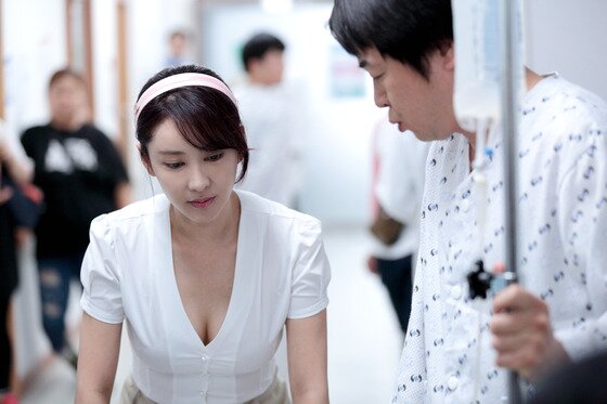 본문 이미지 - 김세인은 3일 오전 11시 서울 강남구 청담동 일지아트홀에서 열린 IPTV '여자전쟁' 제작발표회에 참석해 노출 연기를 펼친 소감을 밝혔다. ⓒ News1스타 / ‘여자전쟁’ 스틸컷