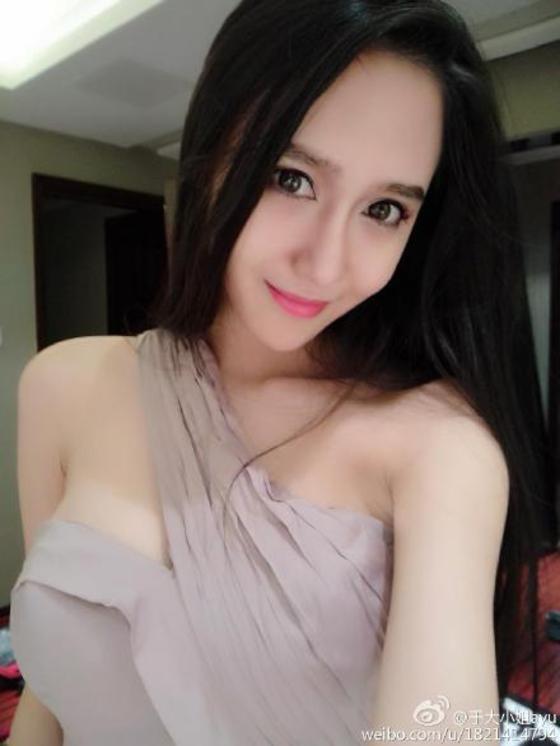 본문 이미지 - 중국 모델 아유가 근황을 공개했다.  ⓒ News1스타 / 아유 웨이보