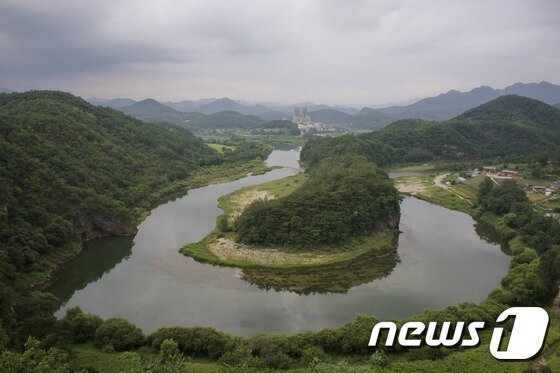 본문 이미지 - 영월 김삿갓 한반도지형ⓒ News1