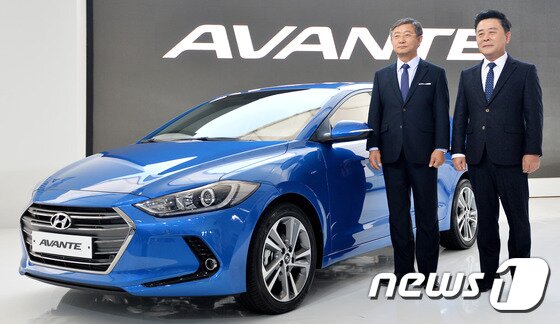 본문 이미지 - 현대자동차 신형 아반떼ADⓒ News1 이재명 기자