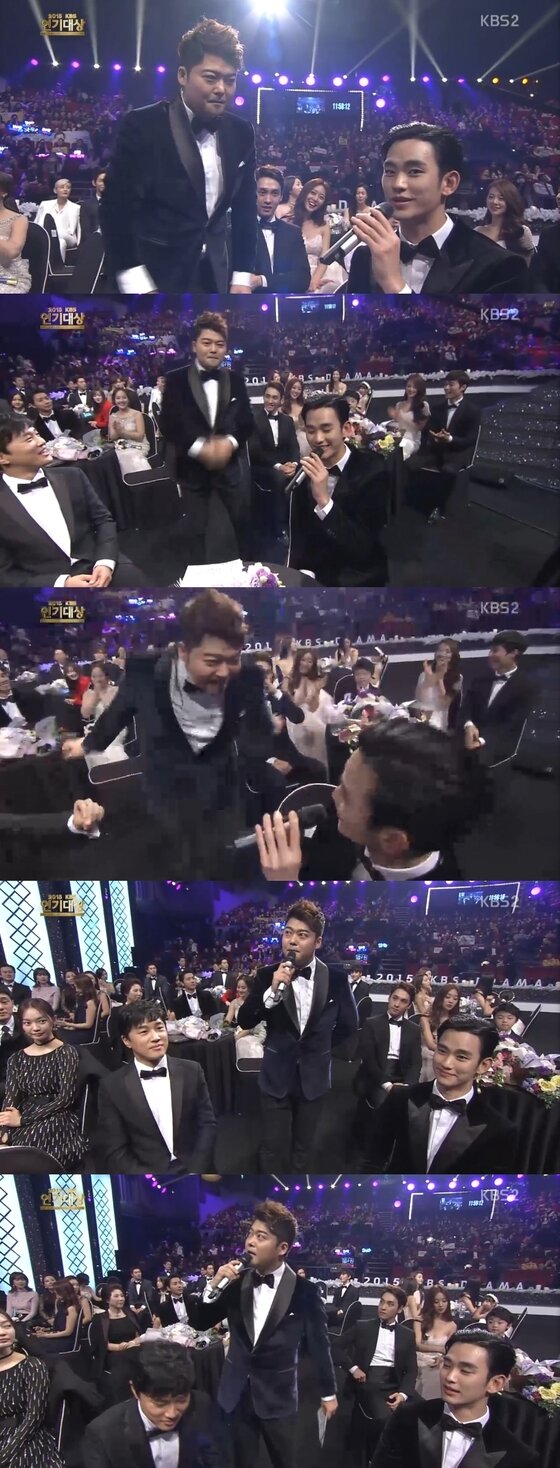 본문 이미지 - 배우 김수현이 요들송을 열창했다.ⓒ News1star/ '2015 KBS 연기대상' 캡처