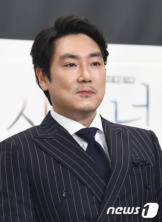 본문 이미지 - 배우 조진웅의 드라마 속 역할에 관심이 모이고 있다.ⓒ News1star/ 고아라 기자