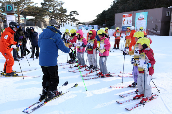 계룡시 '청소년 스키캠프' 개최…소수 정예 맞춤형 강습