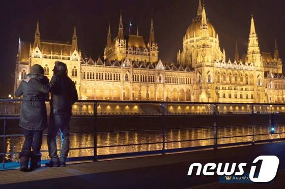 본문 이미지 - 다뉴브 강 크루즈는 전설적인 프라하, 빈, 부다페스트와 같은 도시는 물론 육로로 방문하기 힘든 숨어있는 작고 아름다운 마을도 방문할 수 있다. (아마워터웨이즈 페이스북 출처) ⓒ News1travel