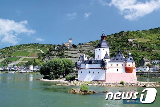 본문 이미지 - 라인강 크루즈는 낭만 가득한 도시 암스테르담을 시작으로, 독일 고딕 건축을 대표하는 대성당이 있는 쾰른, 대학의 도시 하이델베르크를 차례로 방문한다. (아마워터웨이즈 페이스북 출처) ⓒ News1travel