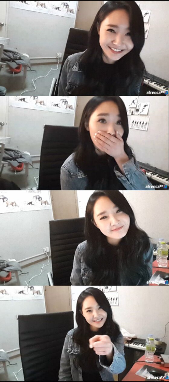 본문 이미지 - 달샤벳 우희가 아프리카TV를 통해 BJ로 변신했다.ⓒ News1star / 아프리카TV 캡처