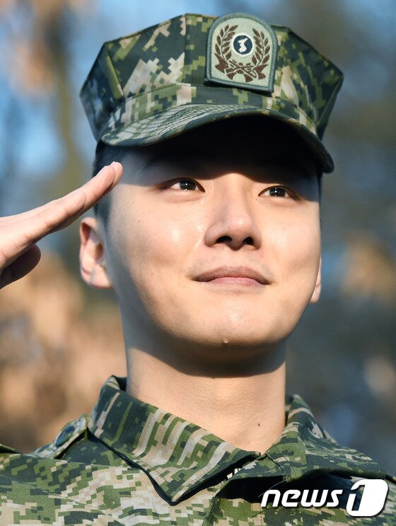 본문 이미지 - 배우 윤시윤 측이 &#39;1박2일&#39; 합류에 대한 입장을 밝혔다. ⓒ News1star / 권현진 기자