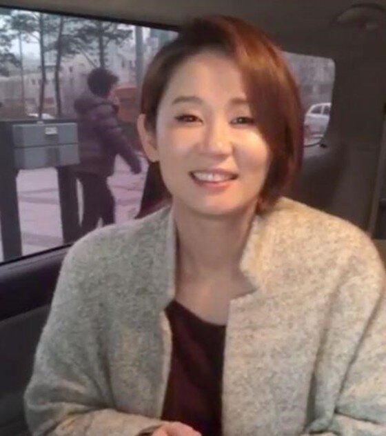 본문 이미지 - 김선영의 반전 미모가 주목받고 있다.  ⓒ News1star / 젤리피쉬 엔터테인먼트 SNS