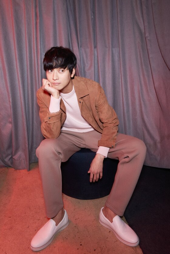 본문 이미지 - 배우 강동원이 이성 관계에 자신감이 없다고 고백했다.ⓒ News1star/ 쇼박스 제공