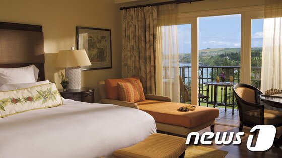 본문 이미지 - 객실은 오션뷰나 가든뷰로 되어 있어 투숙객에게 최고의 전망을 선사한다. (허니문리조트 제공)ⓒ News1travel