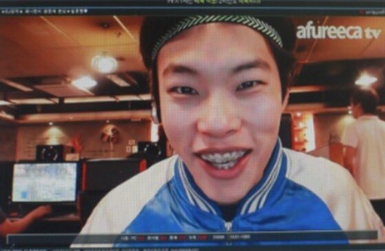 본문 이미지 - '응답하라 1988'에 출연 중인 배우 류준열의 영화 출연 모습이 새삼 눈길을 모으고 있다.ⓒ News1star/ '소셜포비아' 영상 캡쳐