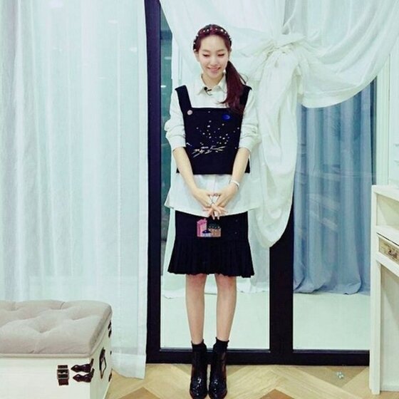 본문 이미지 - '미스터리 신입생' 이진이가 전신 사진으로 비율을 과시했다. ⓒ News1star / 이진이 인스타그램