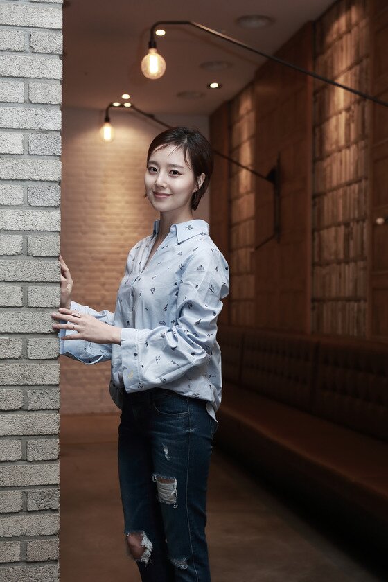 본문 이미지 - 배우 문채원이 유연석과의 키스신에 대한 가족의 반응을 전했다.ⓒ News1star/ 엠에스팀 엔터테인먼트