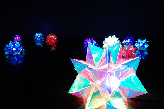 본문 이미지 - 한승구, Skin of skin_dia2, 2016, Mixed media, 가변설치 ⓒ News1