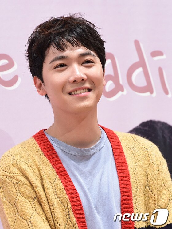 본문 이미지 - FT아일랜드 이홍기는 지난 9일 배우 한보름과 열애를 인정했다. ⓒ News1star / 권현진 기자
