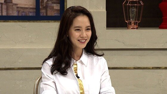 본문 이미지 - 배우 송지효가 '비정상회담'에 출연한다. ⓒ News1star/ JTBC 