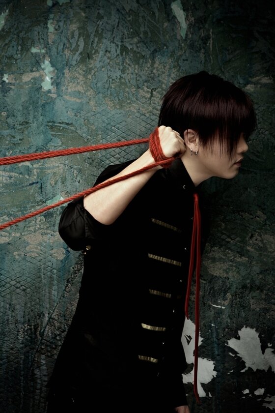 본문 이미지 - 문희준이 11일 열린 쇼케이스에서 그룹 시절이 생각났다고 밝혔다. ⓒ News1star / 코엔