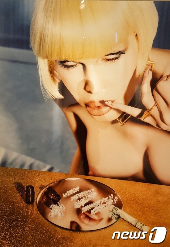 본문 이미지 - '데이비드 라샤펠: 아름다움의 본질'전 전시 전경ⓒ News1