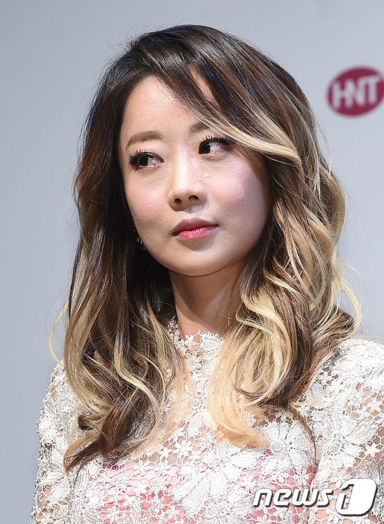 (서울=뉴스1스타) 고아라 기자 = 가수 양파(이은진)이 21일 오후 서울 한남동 블루스퀘어 북파크 카오스홀에서 열린 뮤지컬 ‘보디가드’(연출 제이슨 케이프웰) 제작발표회에 참석해 …