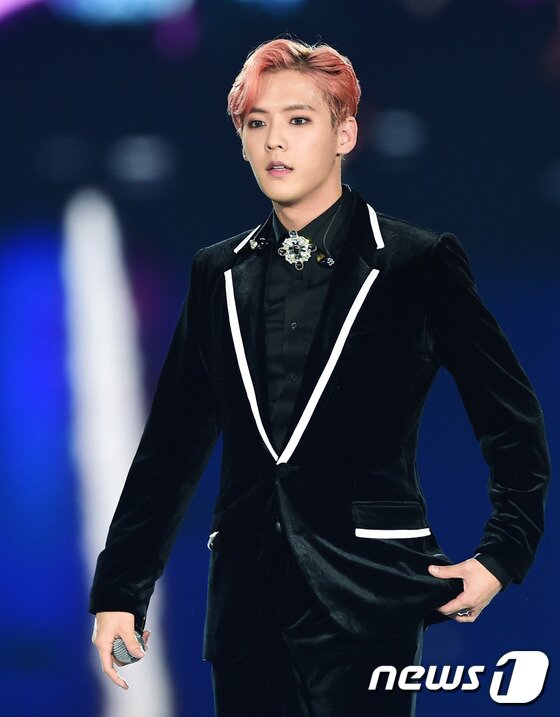 본문 이미지 - 비투비 이민혁이 최근 벌어진 일에 대해 설명하는 글을 올렸다. ⓒ News1star