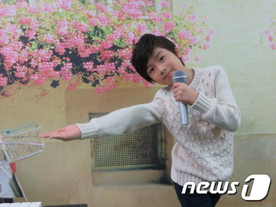 본문 이미지 - '키즈걸' 멤버 보컬 이태건(8)군.ⓒ News1
