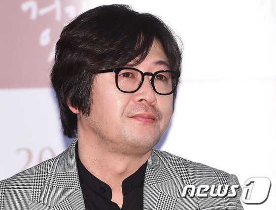 본문 이미지 - 배우 김윤석이 5일 언론시사회에 등장했다. ⓒ News1star/ 권현진 기자