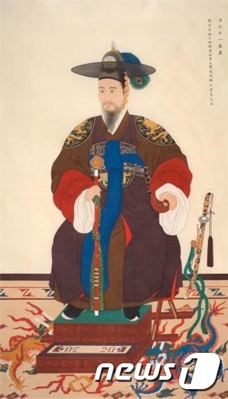 본문 이미지 - 새로 제작된 철종어진 ⓒ News1 김춘상 기자