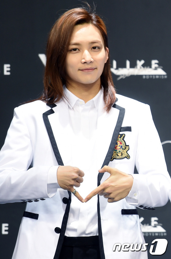 (서울=뉴스1스타) 권현진 기자 = 그룹 세븐틴 정한이14일 오후 서울올림픽공원 SK올림픽핸드볼경기장에서 열린 앙코르 콘서트 '라이크 세븐틴-보이즈 위시(LIKE SEVENTEEN …