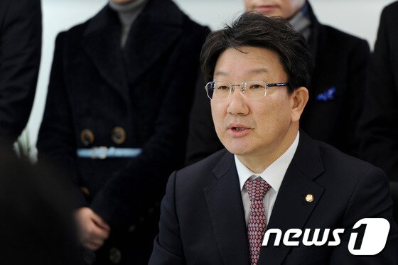 본문 이미지 - 권성동 새누리당 의원/뉴스1 ⓒ News1 서근영 기자