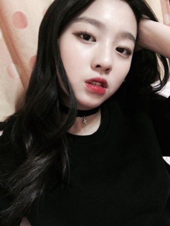 본문 이미지 - 이수민의 성숙한 셀카가 화제다.  ⓒ News1star / 이수민 팬 카페