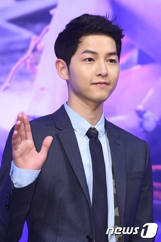 본문 이미지 - 배우 송중기가 베드신에 대한 생각을 밝혔다. ⓒ News1star / 고아라 기자