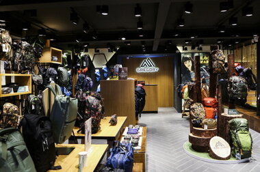 본문 이미지 - 하우스 오브 쌤소나이트 홍대 상수점 內 그레고리 플래그쉽 스토어 전경 ⓒ News1