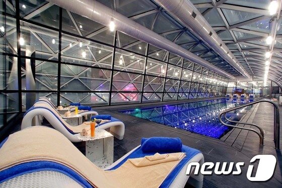 본문 이미지 - 환승 시간이 짧아 바깥으로 나갈 수 없다면 공항을 둘러보는 것을 추천한다.   (카타르항공 제공)  ⓒ News1 travel