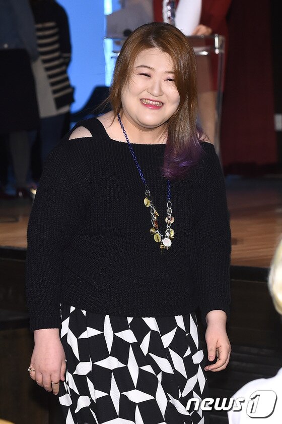 본문 이미지 - 개그우먼 이국주가 SNS에 사과 글을 게재했다. ⓒ News1star 고아라 기자