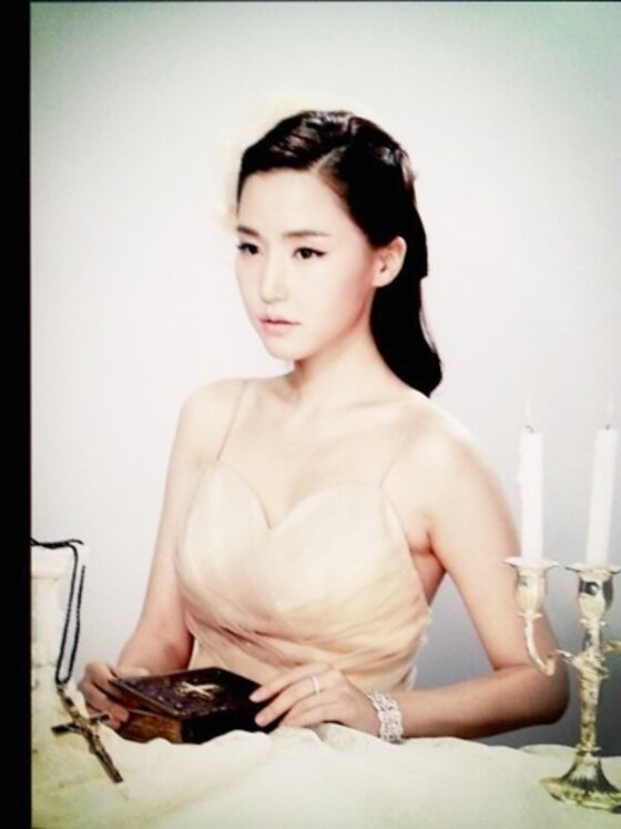 본문 이미지 - 공현주의 남다른 글래머러스한 몸매가 화제다.  ⓒ News1star / 공현주 SNS